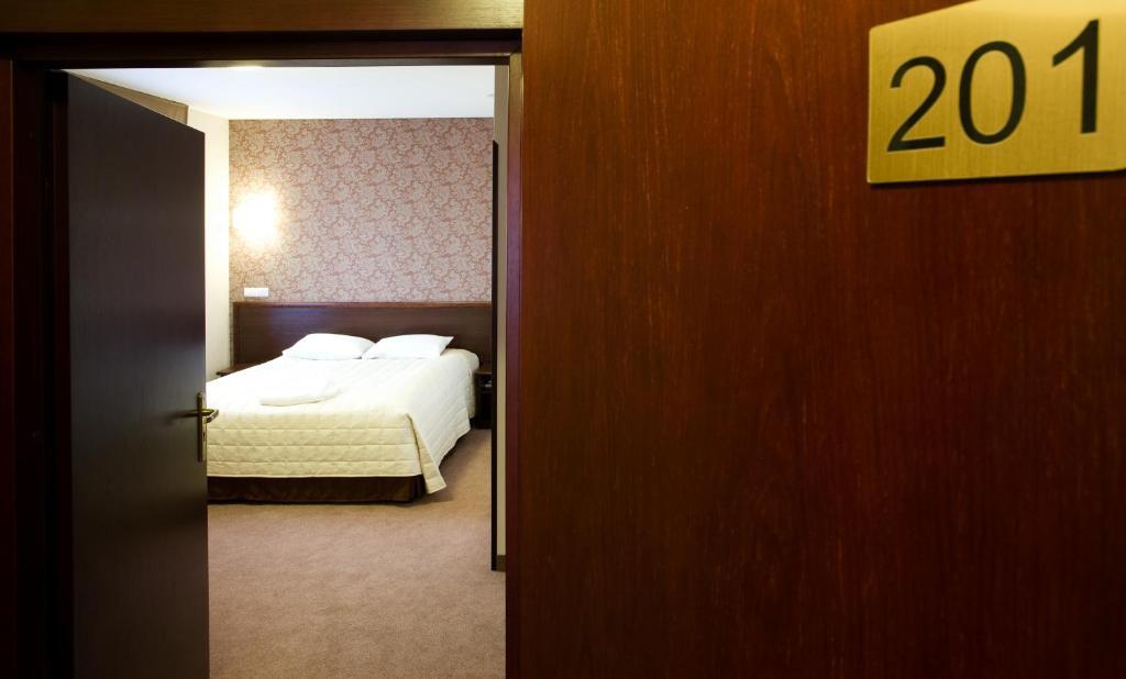 Hotel Centrum Kwidzyn Zimmer foto